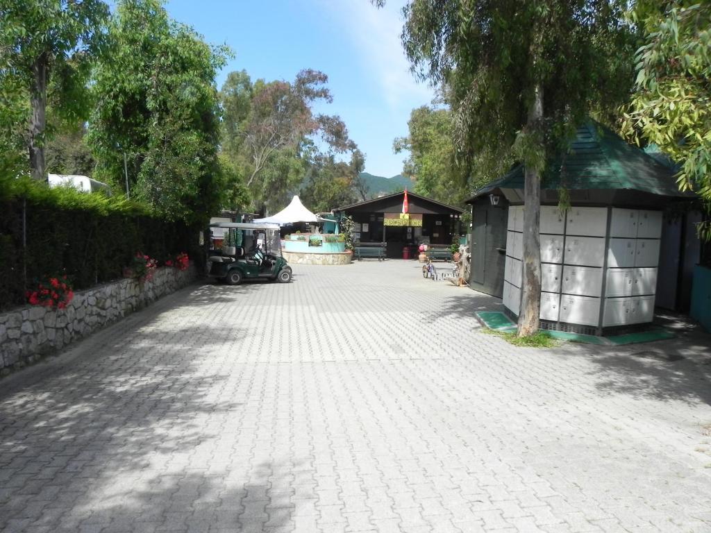 קאפוליברי Camping Lacona מראה חיצוני תמונה